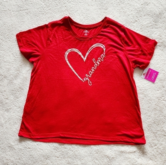 Tops - NWT Valentine's day t-shirt short sleeve GRANDMA ❤️ size XL